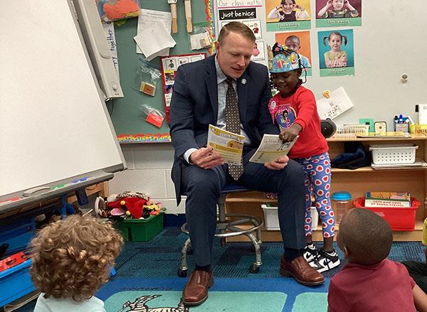 PCS Superintendent Kevin K. Hendrick reads to students during the Great American Teach In.